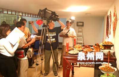 新加坡电视台南艺坊拍闽南饮食文化(组图)-新闻中心